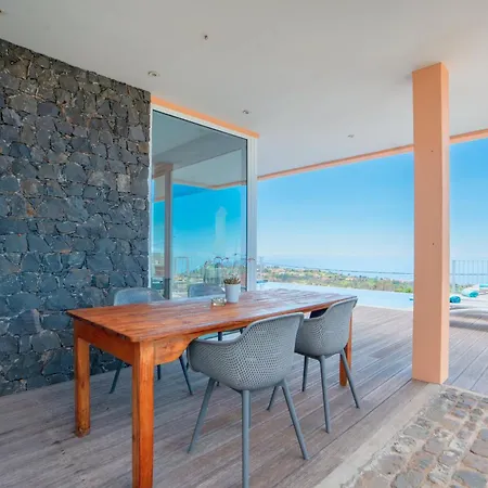 Casa Luz - Stunning Family Home By Lovelystay Villa *