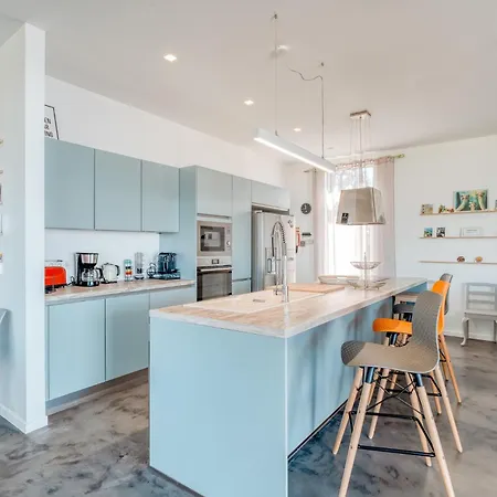 Casa Luz - Stunning Family Home By Lovelystay