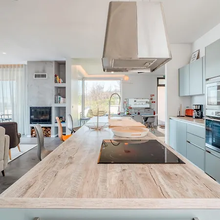 Casa Luz - Stunning Family Home By Lovelystay * Prazeres